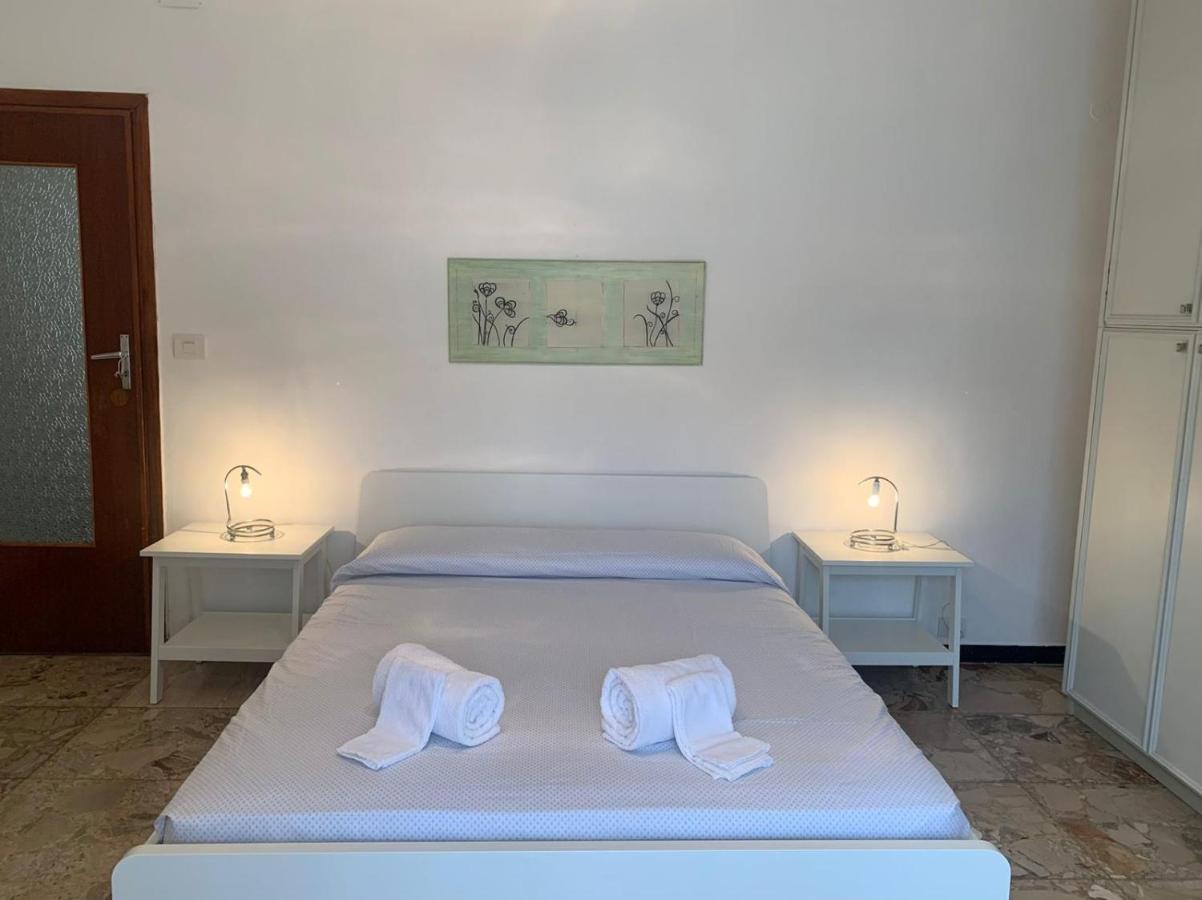 Casa Vacanza! A 50M Dal Mare! Бордигера Экстерьер фото