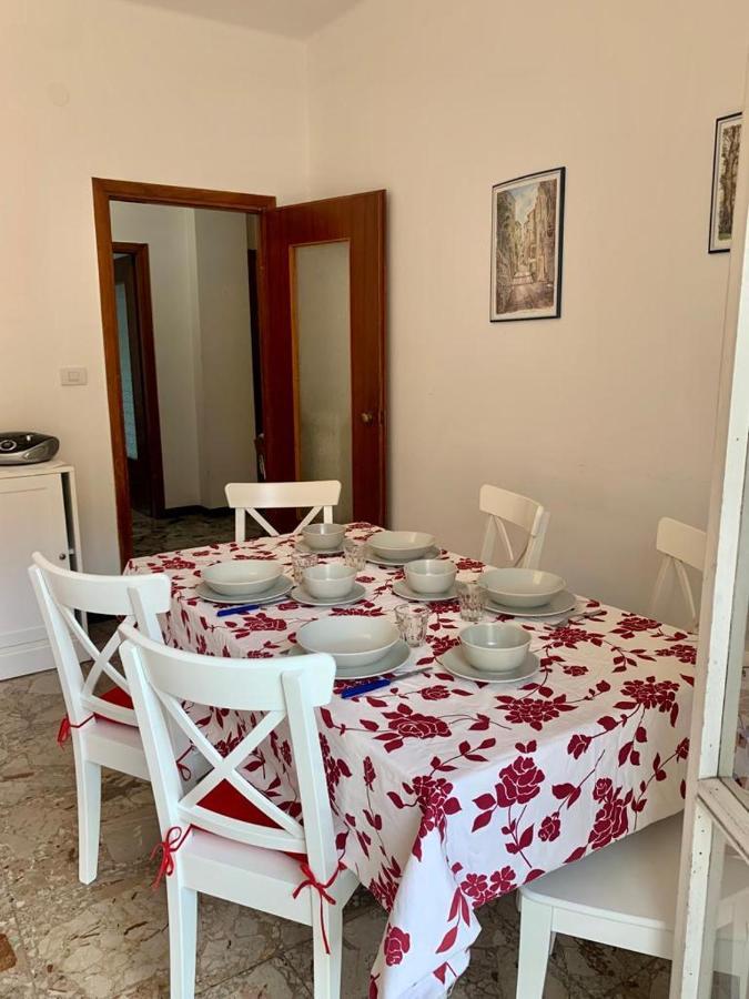 Casa Vacanza! A 50M Dal Mare! Бордигера Экстерьер фото